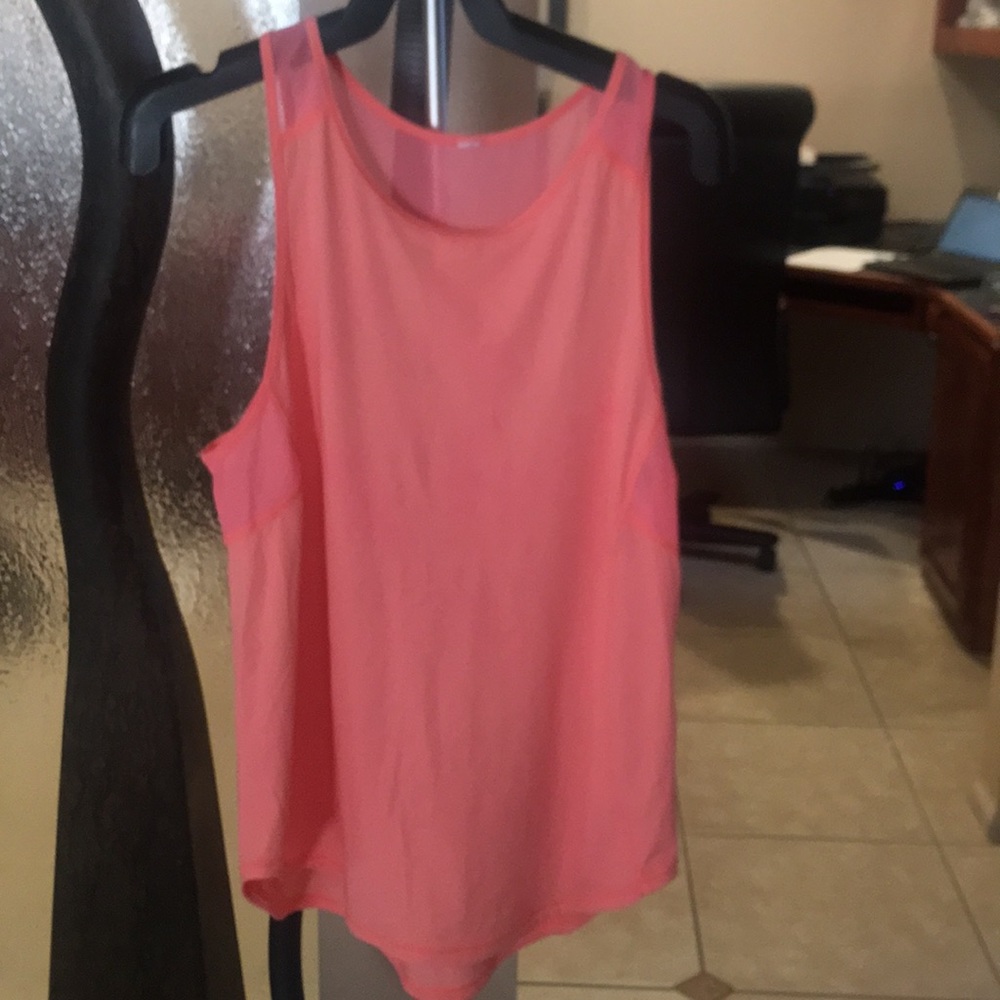 Lululemon tank top